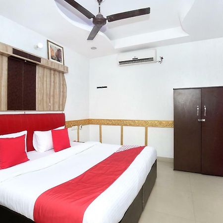 Oyo 5884 Amante Hotel Chandīgarh Exterior foto