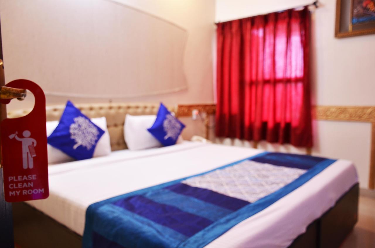 Oyo 5884 Amante Hotel Chandīgarh Exterior foto