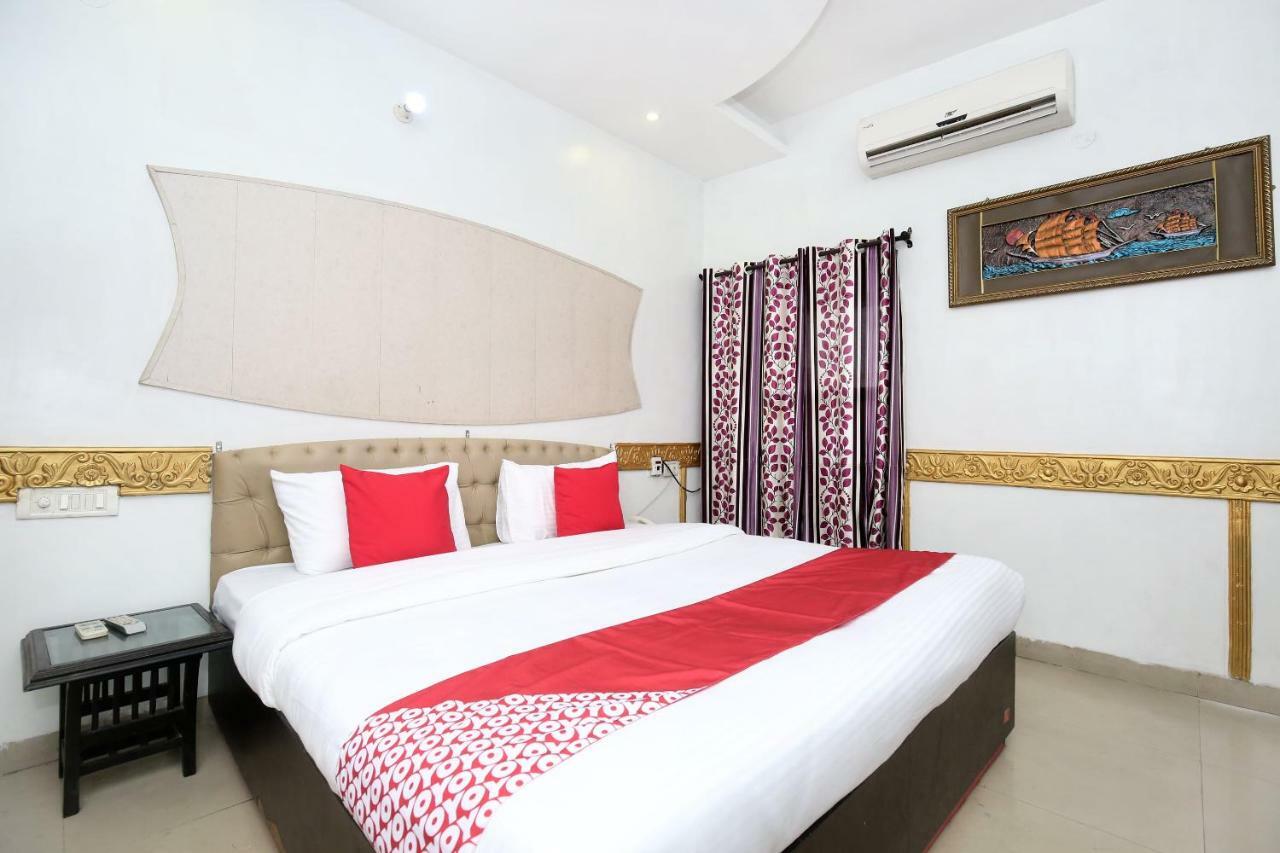 Oyo 5884 Amante Hotel Chandīgarh Exterior foto