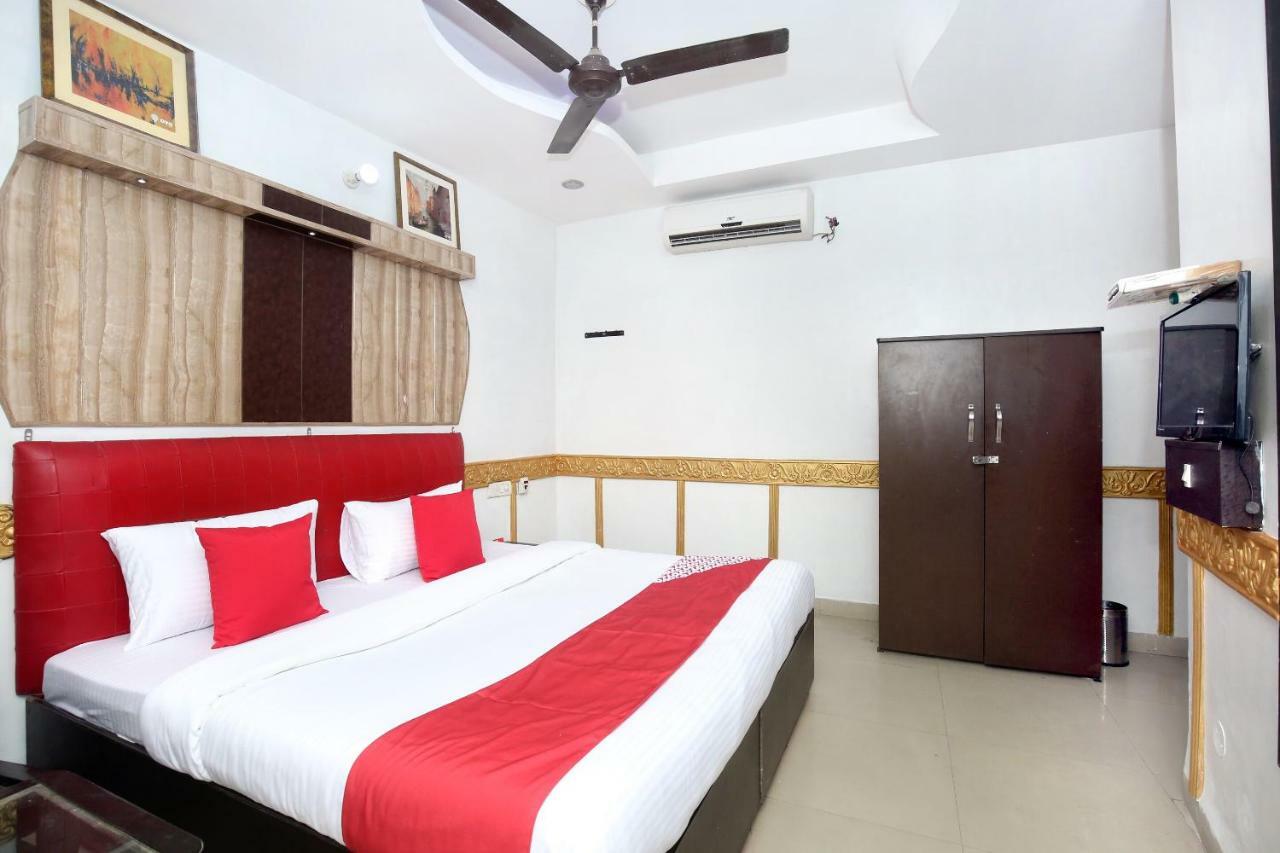 Oyo 5884 Amante Hotel Chandīgarh Exterior foto